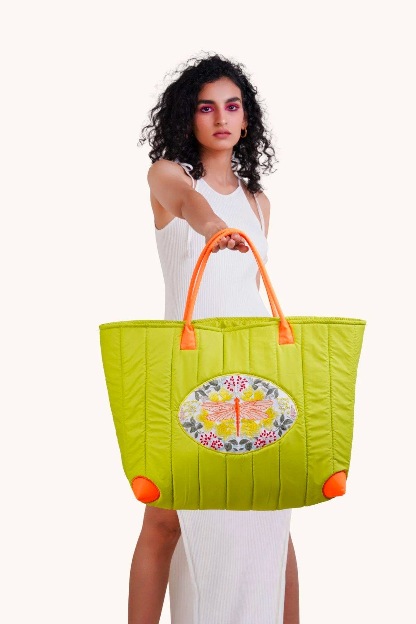 Ubon Tote - Ted Ferde